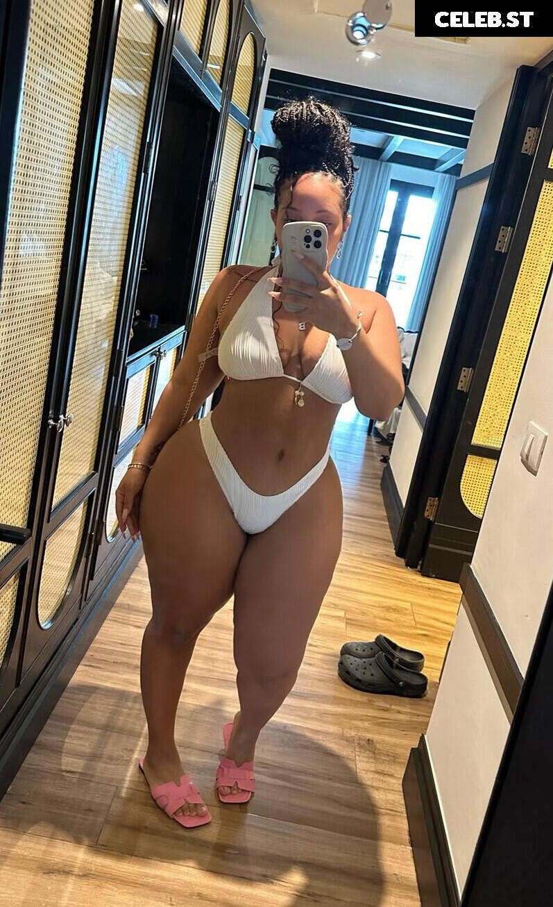 Thick Baddie @Brendalinboss.__ Image 12030753