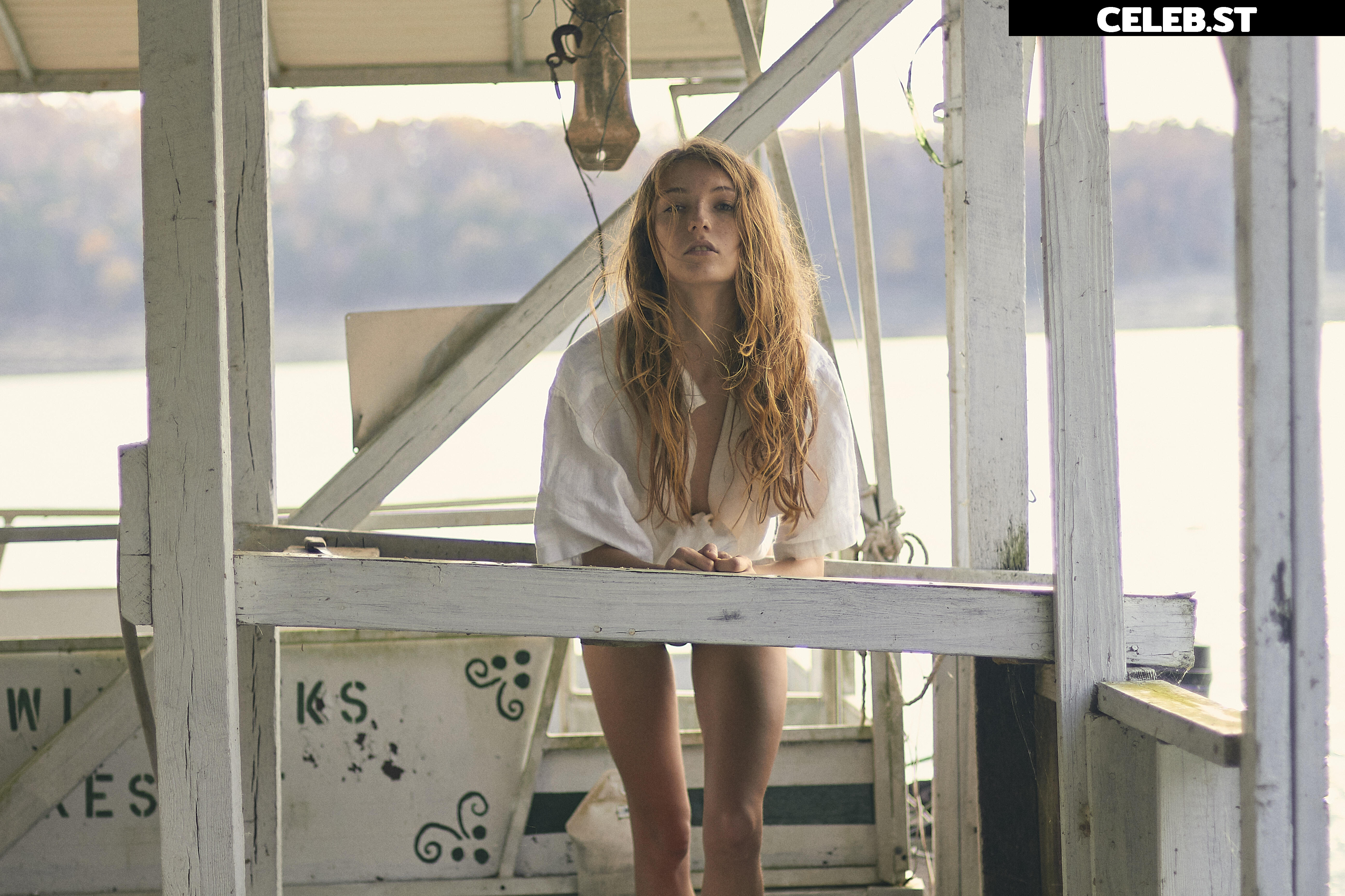 Lauren Hurlbut - @lolotheblondie Image 12030325