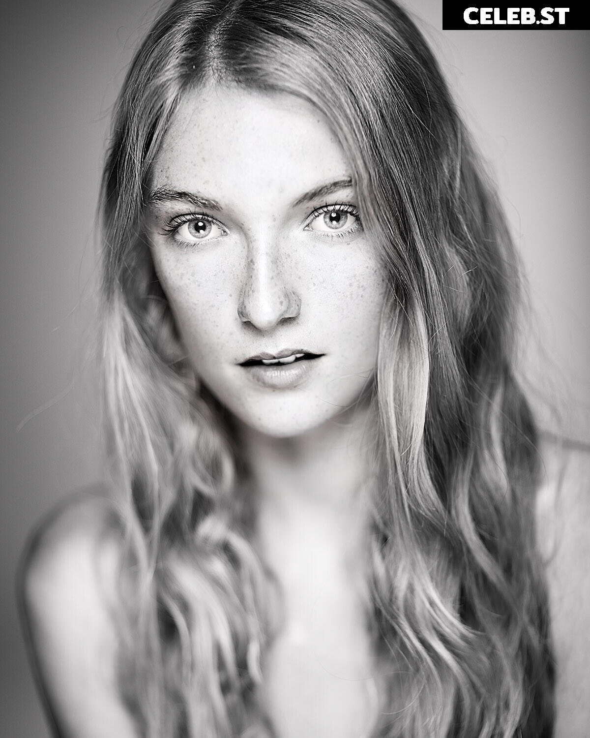 Lauren Hurlbut - @lolotheblondie Image 12030343