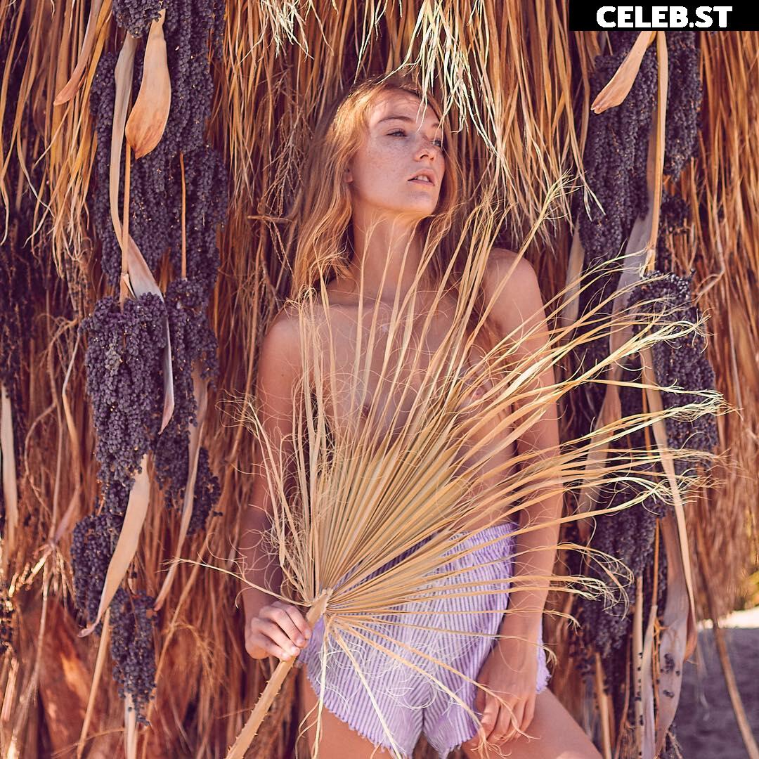Lauren Hurlbut - @lolotheblondie Image 12030249
