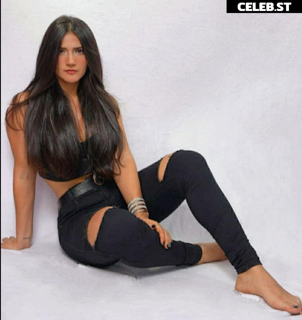 Violetta Ortiz / Violettasoyyo / Karina Paola Ortiz Image 12033319