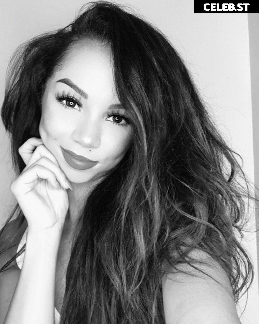 Brittany Renner Image 12032838