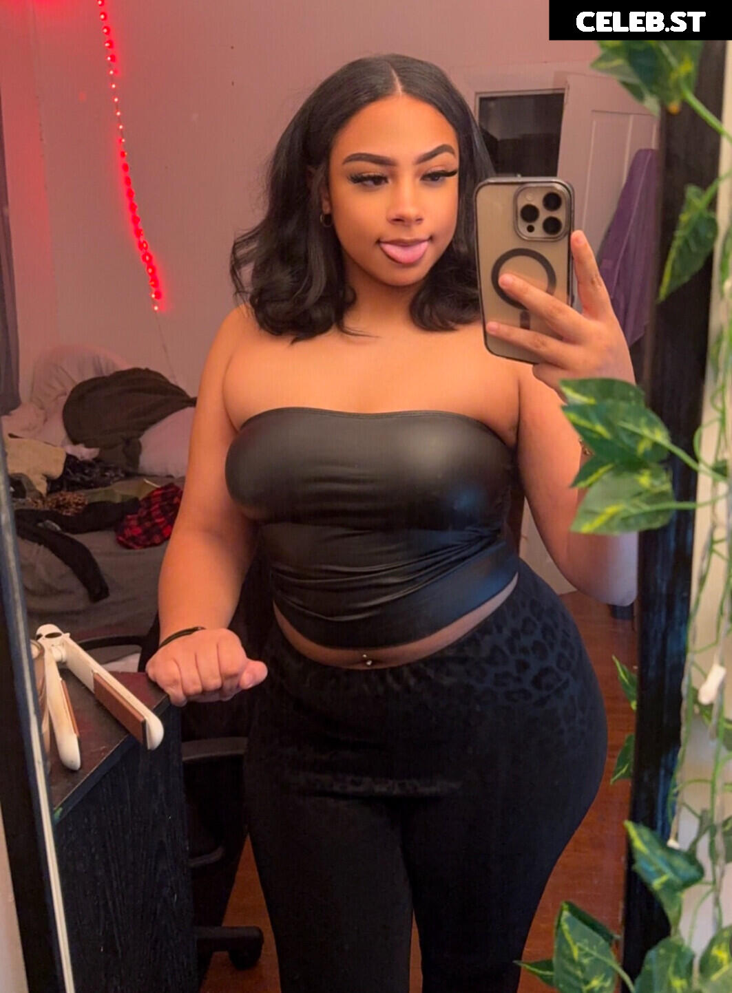 Thick baddie @Forevaa.laii Image 12032610