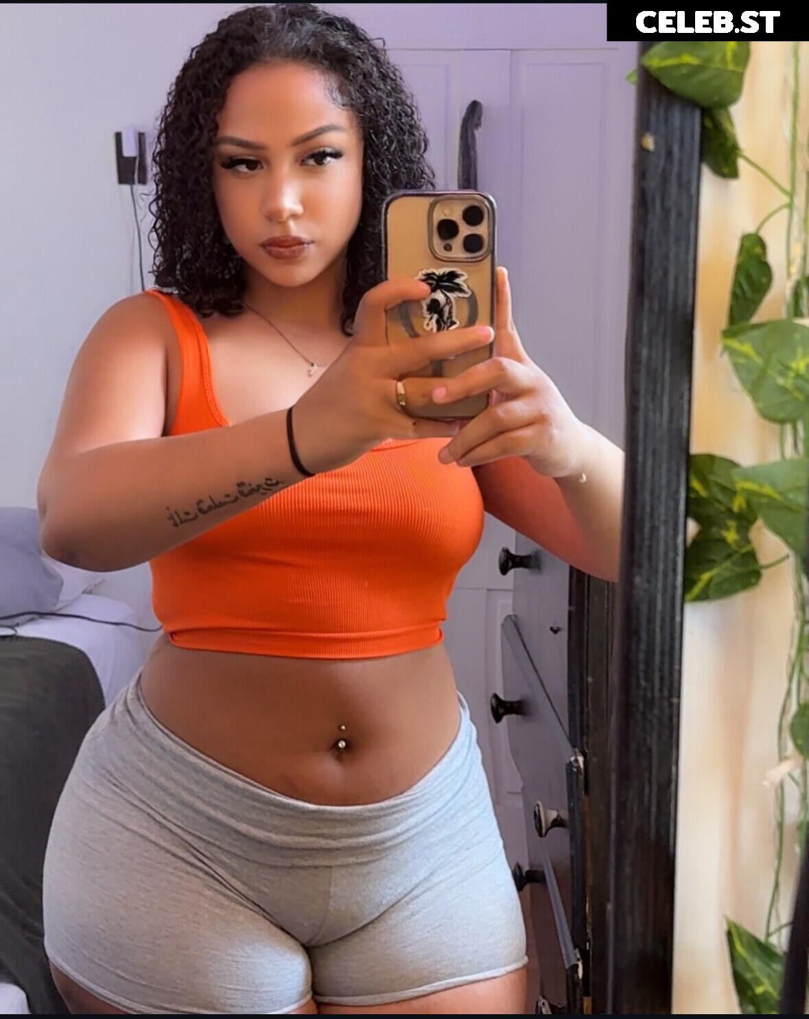 Thick baddie @Forevaa.laii Image 12032616