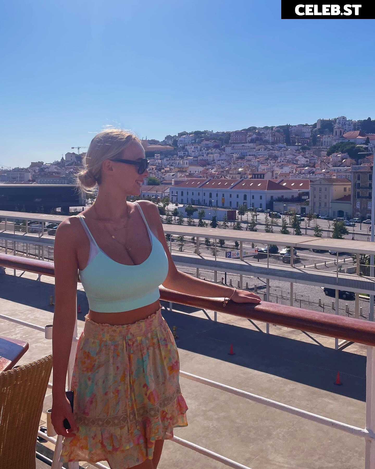 Lizzie Quinn Image 12005553