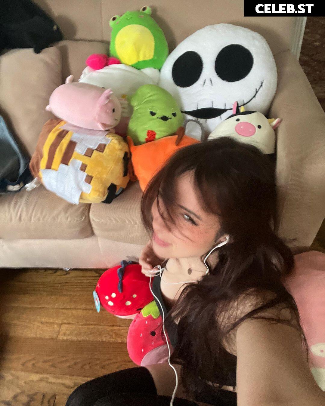 Liv @littlelivbug Image 12004114