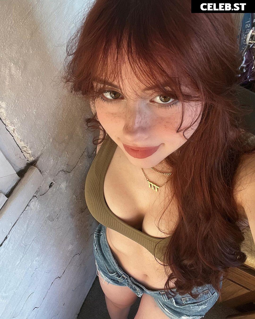 Liv @littlelivbug Image 12004162
