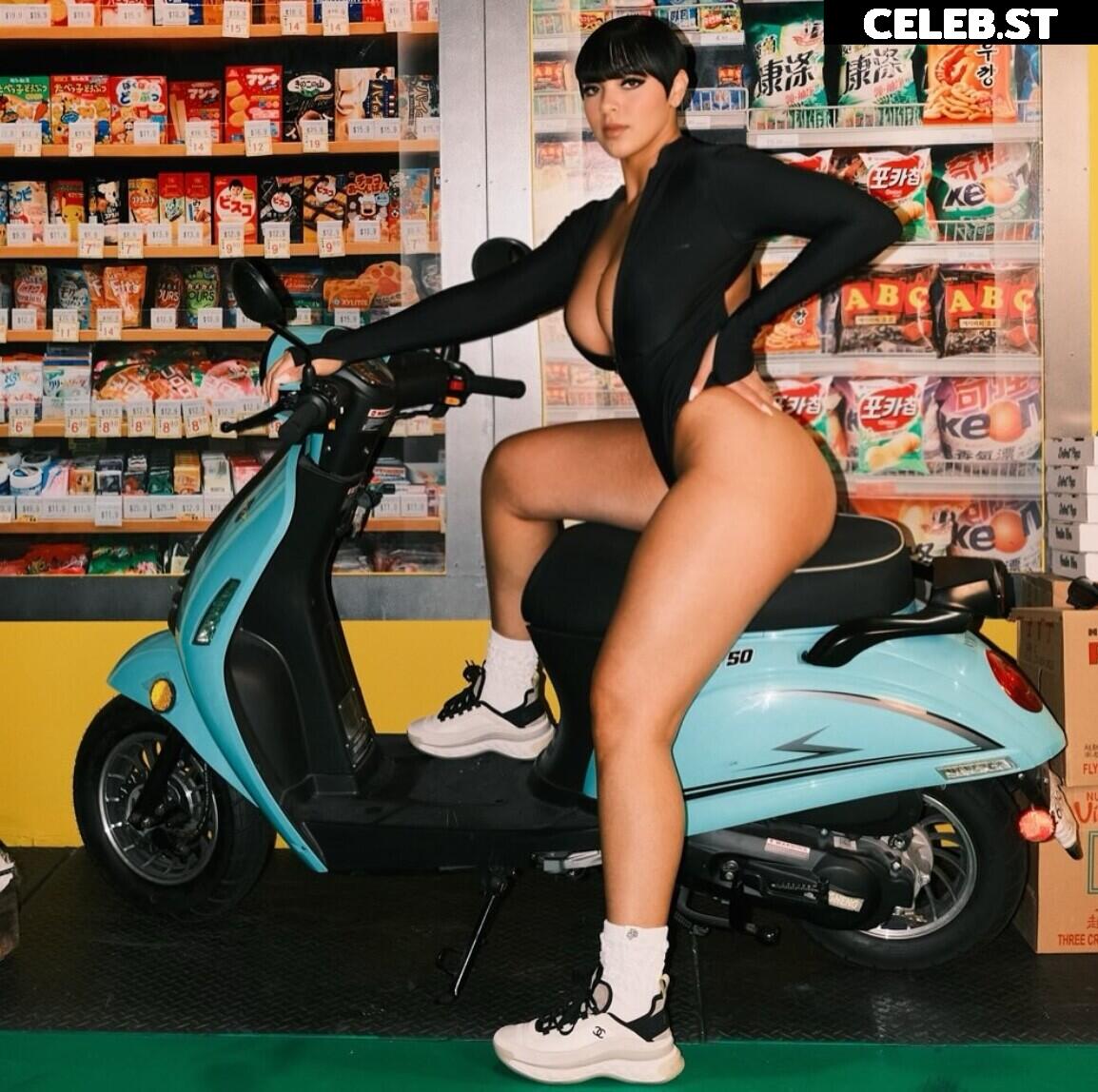 mortalmikasa Image 12004073