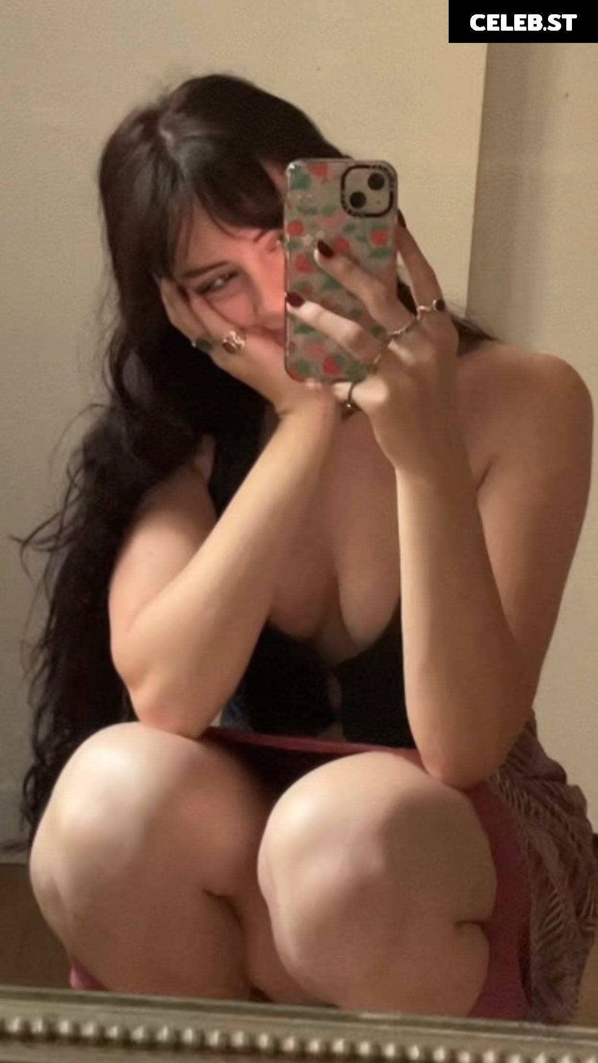 Liv @littlelivbug Image 12004301