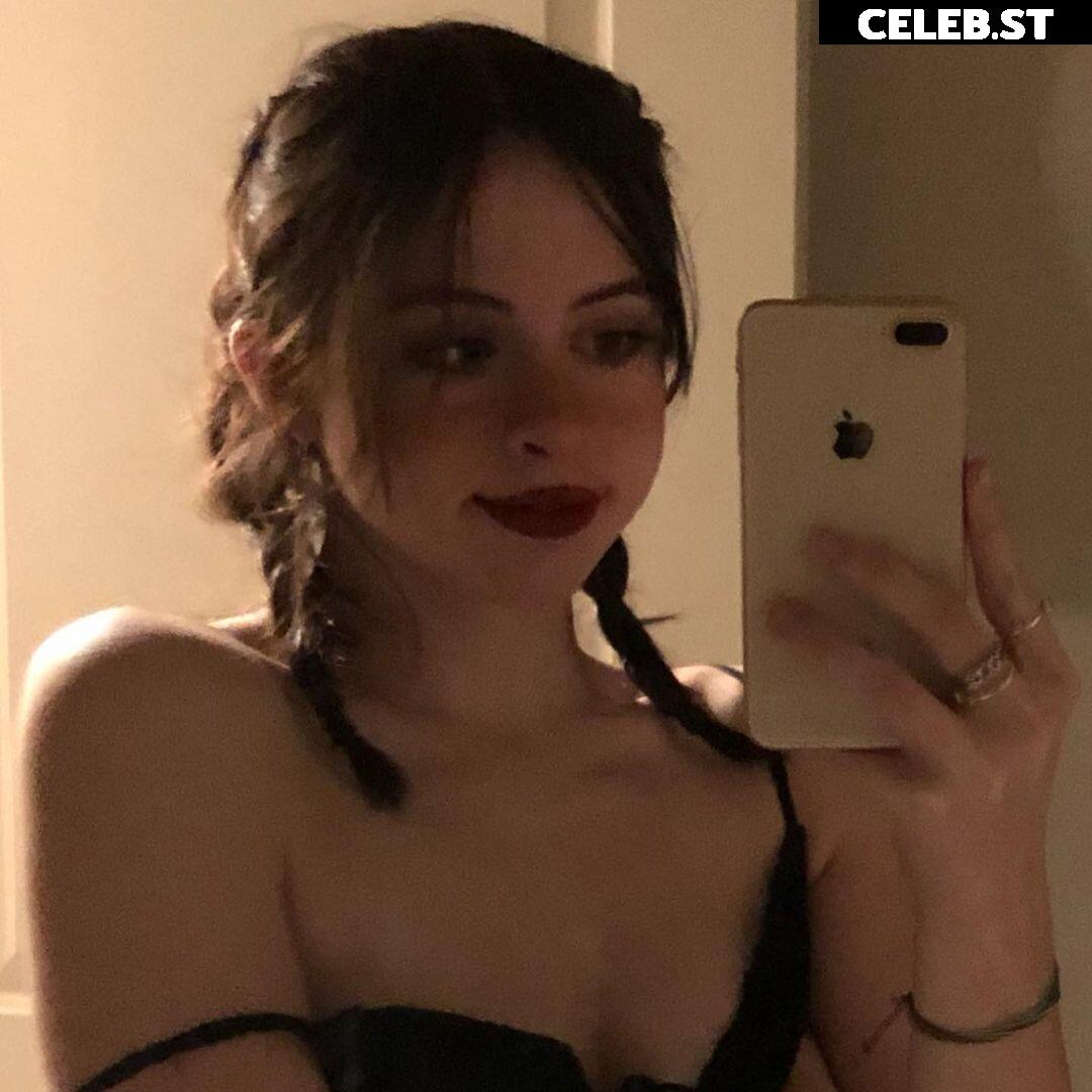 Liv @littlelivbug Image 12004279