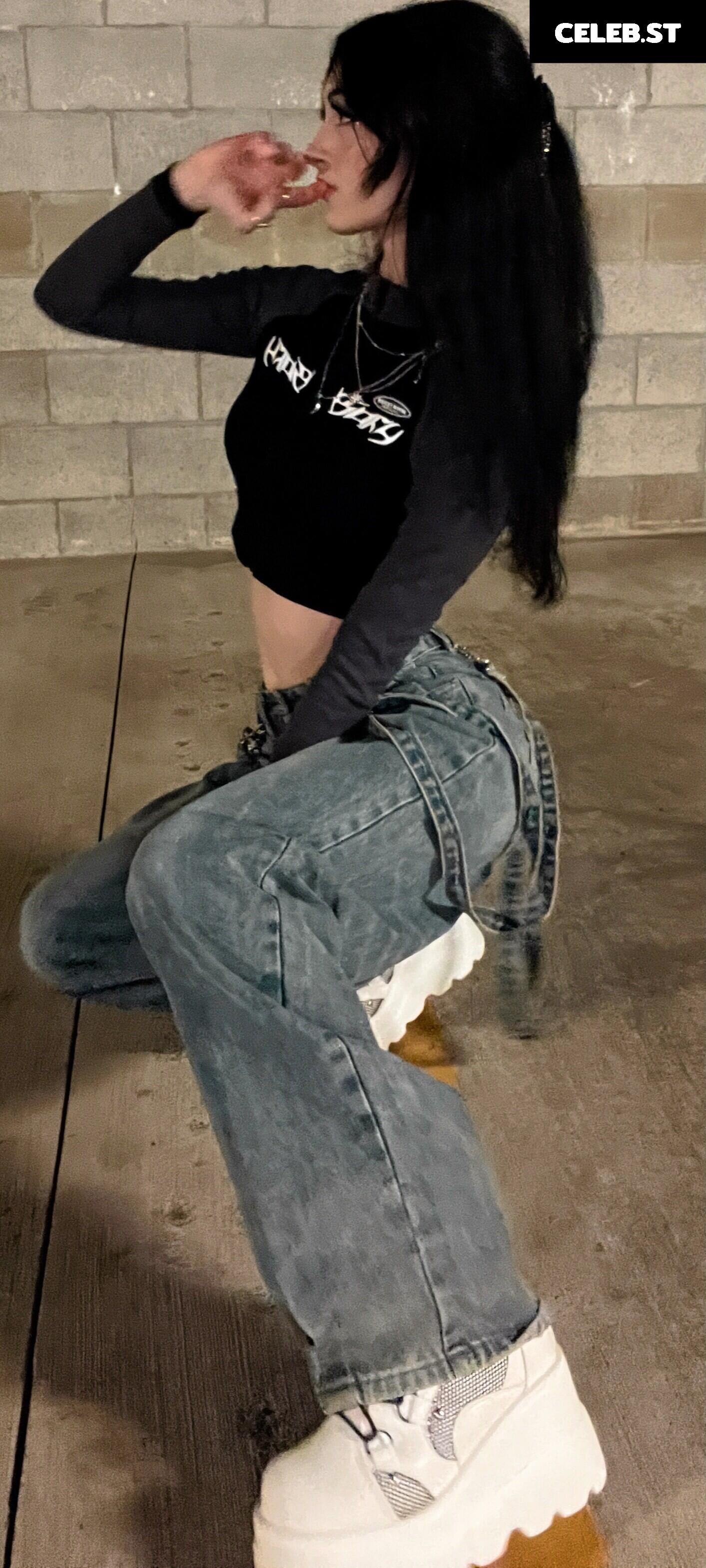 1Kyle8 Image 12007351