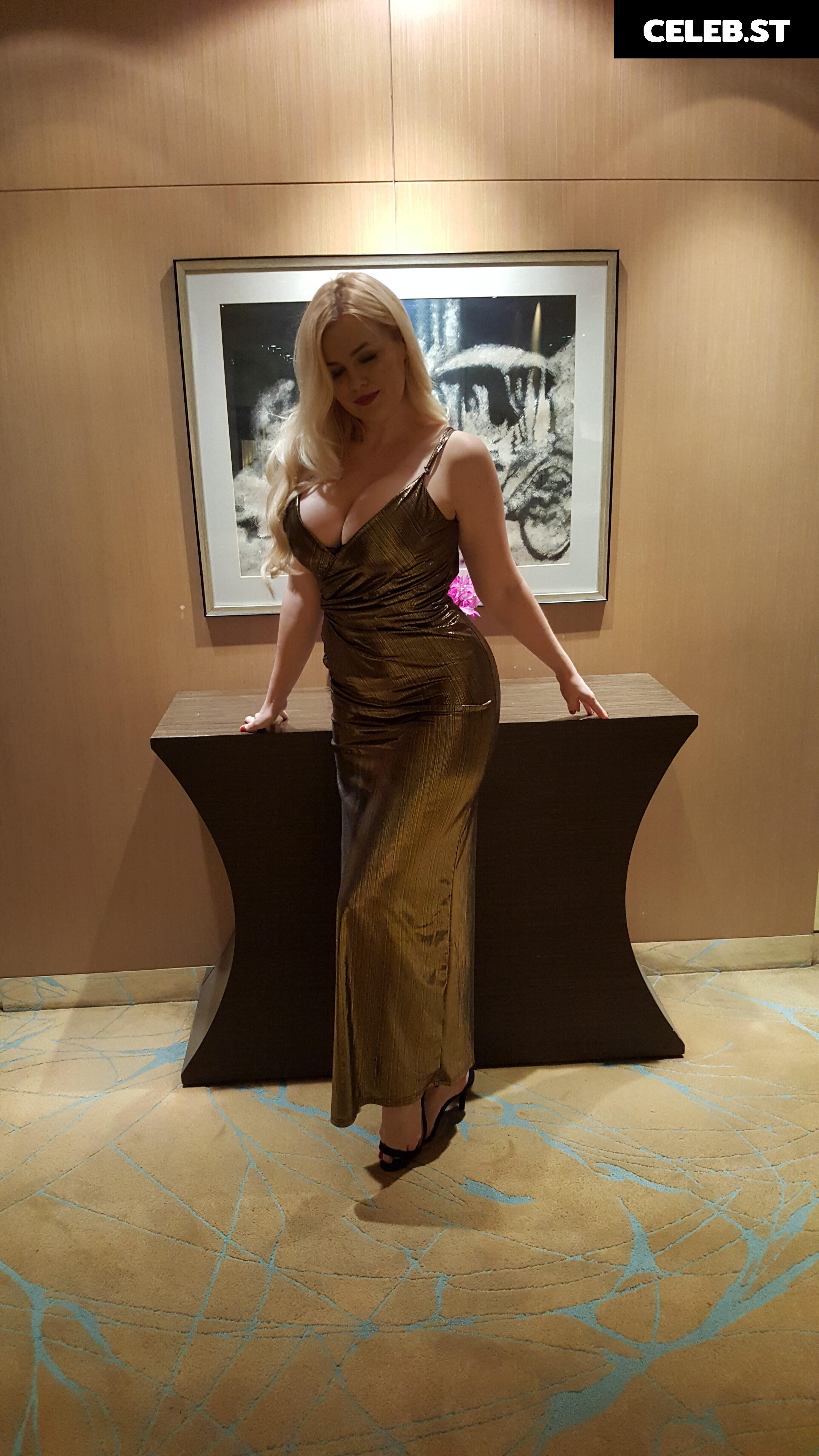 Lilli Luxe Image 12000891