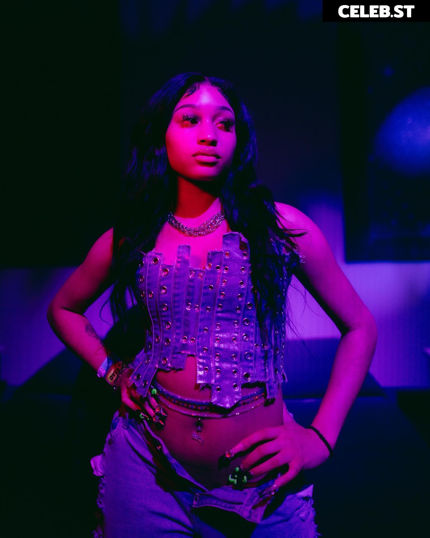 SheIsBlake Image 12003692