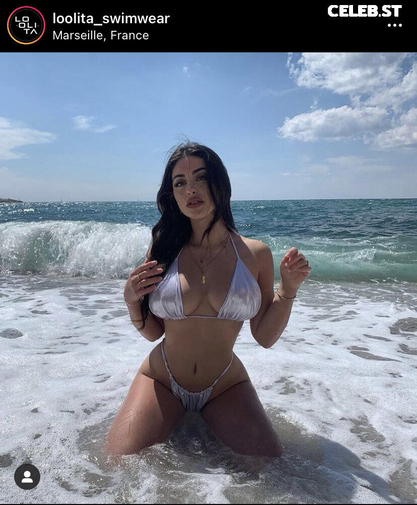 Thaïs / thaisgauchkarian Image 12003100