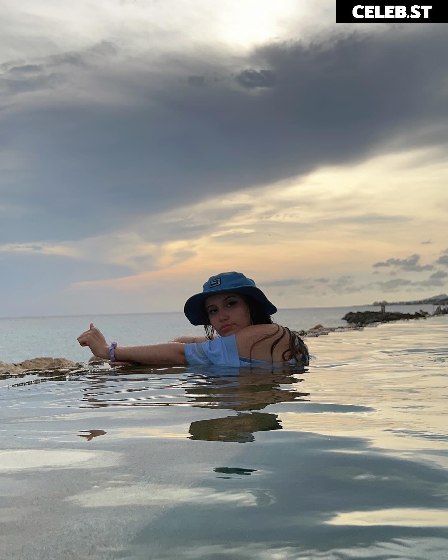 emikukis Image 12003281