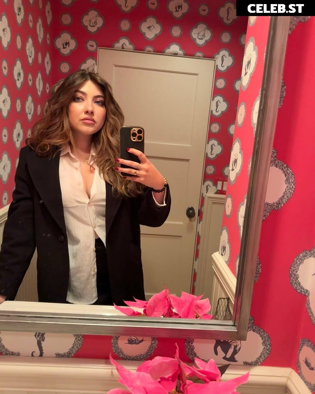 Shelby Young Image 12002623