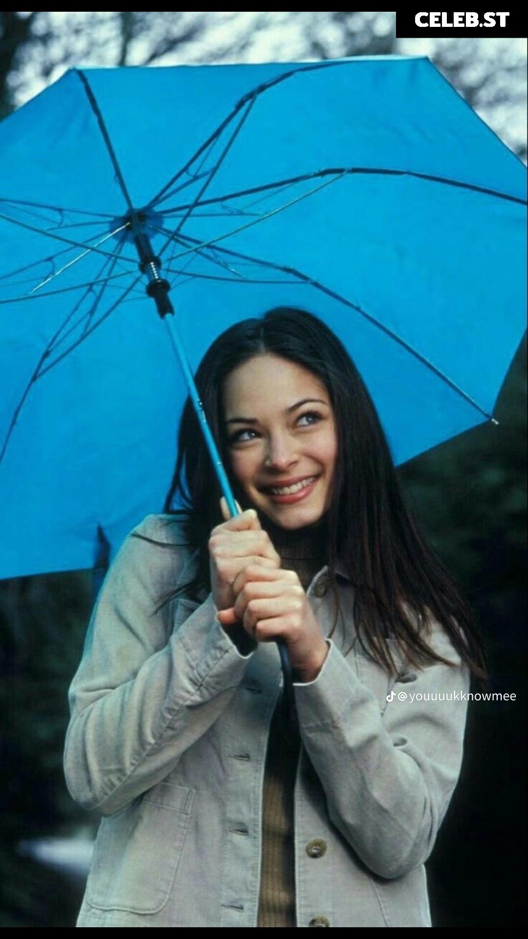 Kristin Kreuk Image 12002675