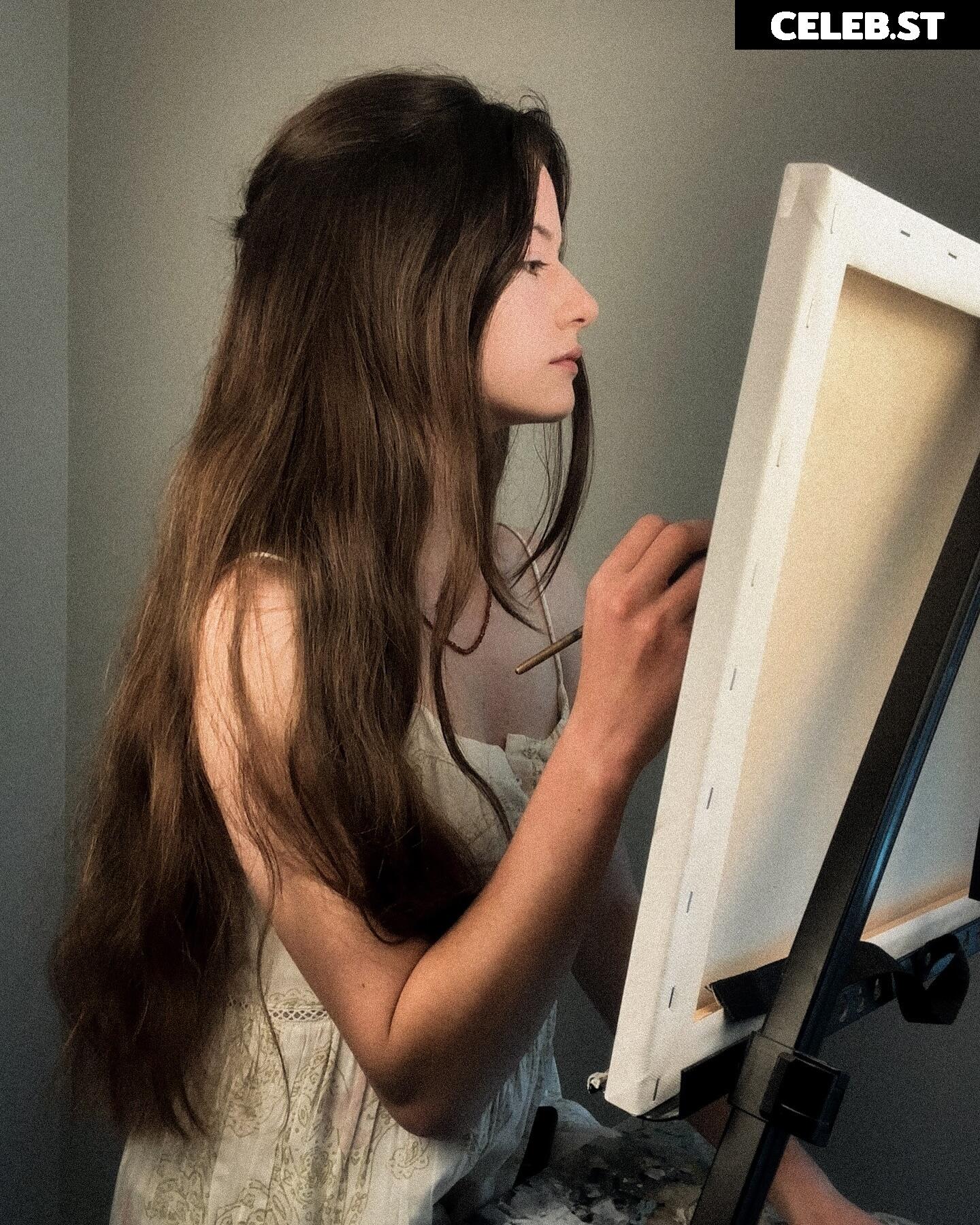Mackenzie Foy Image 12002327
