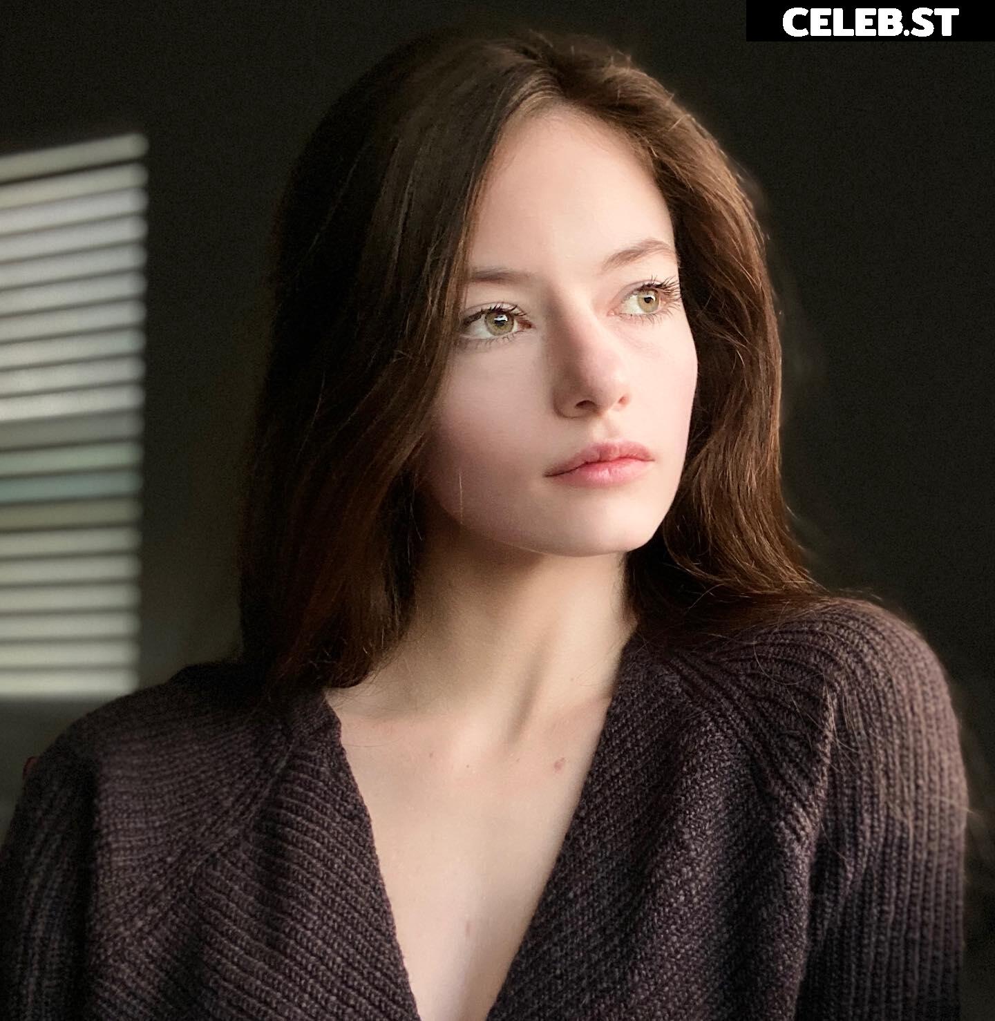Mackenzie Foy Image 12002303