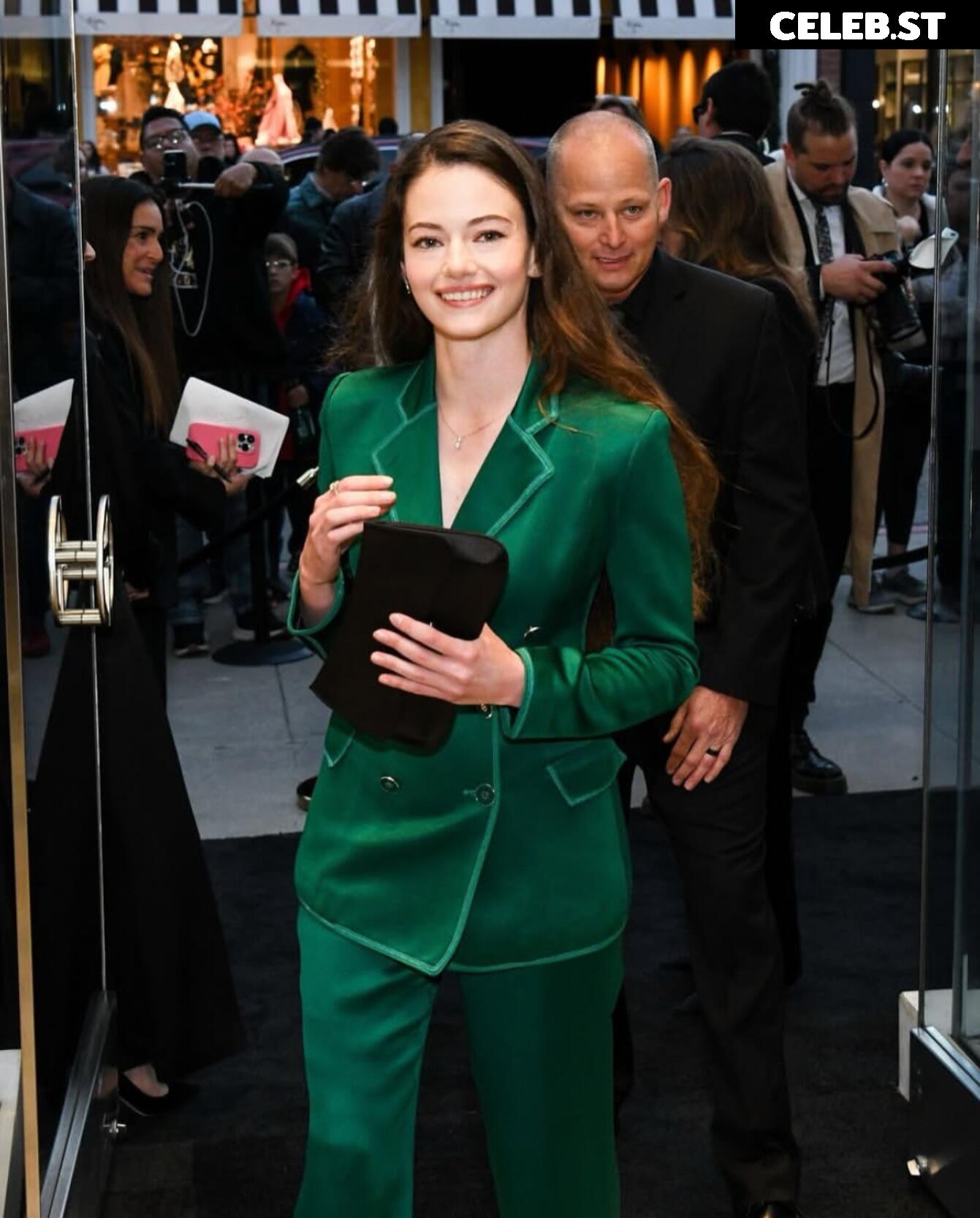 Mackenzie Foy Image 12002334