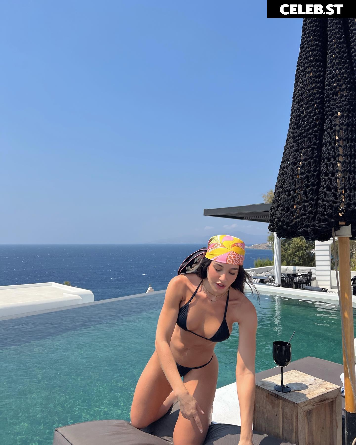 Iara Guimarães Image 12095995