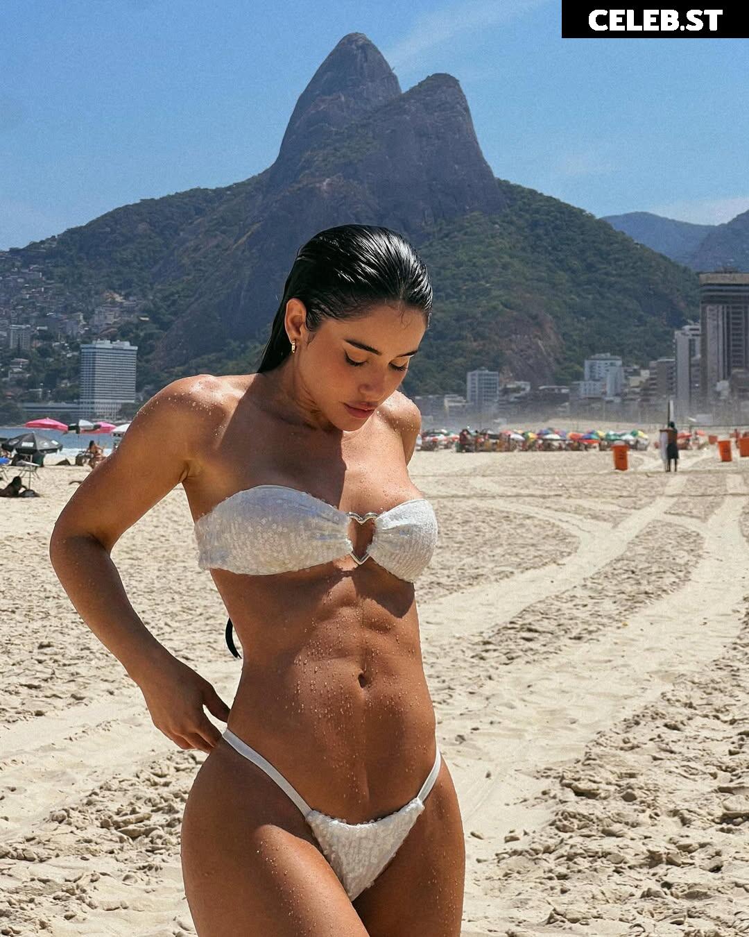 Iara Guimarães Image 12096026