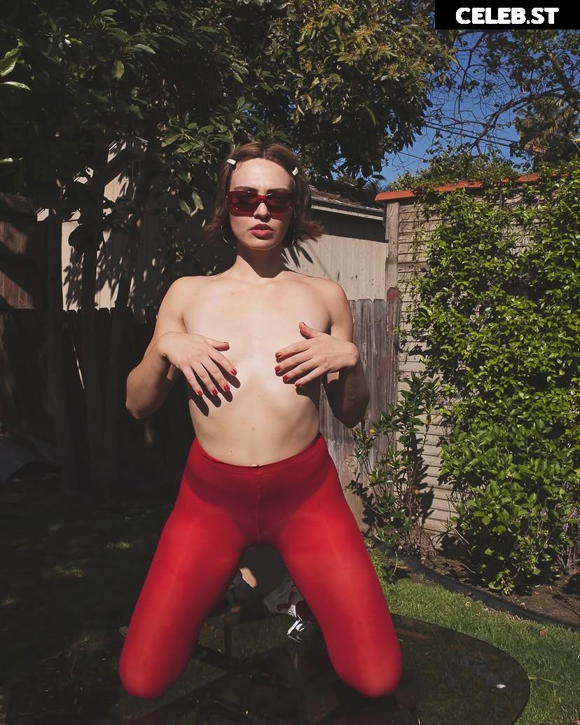 Addie Weyrich | addieyomind Image 12093082