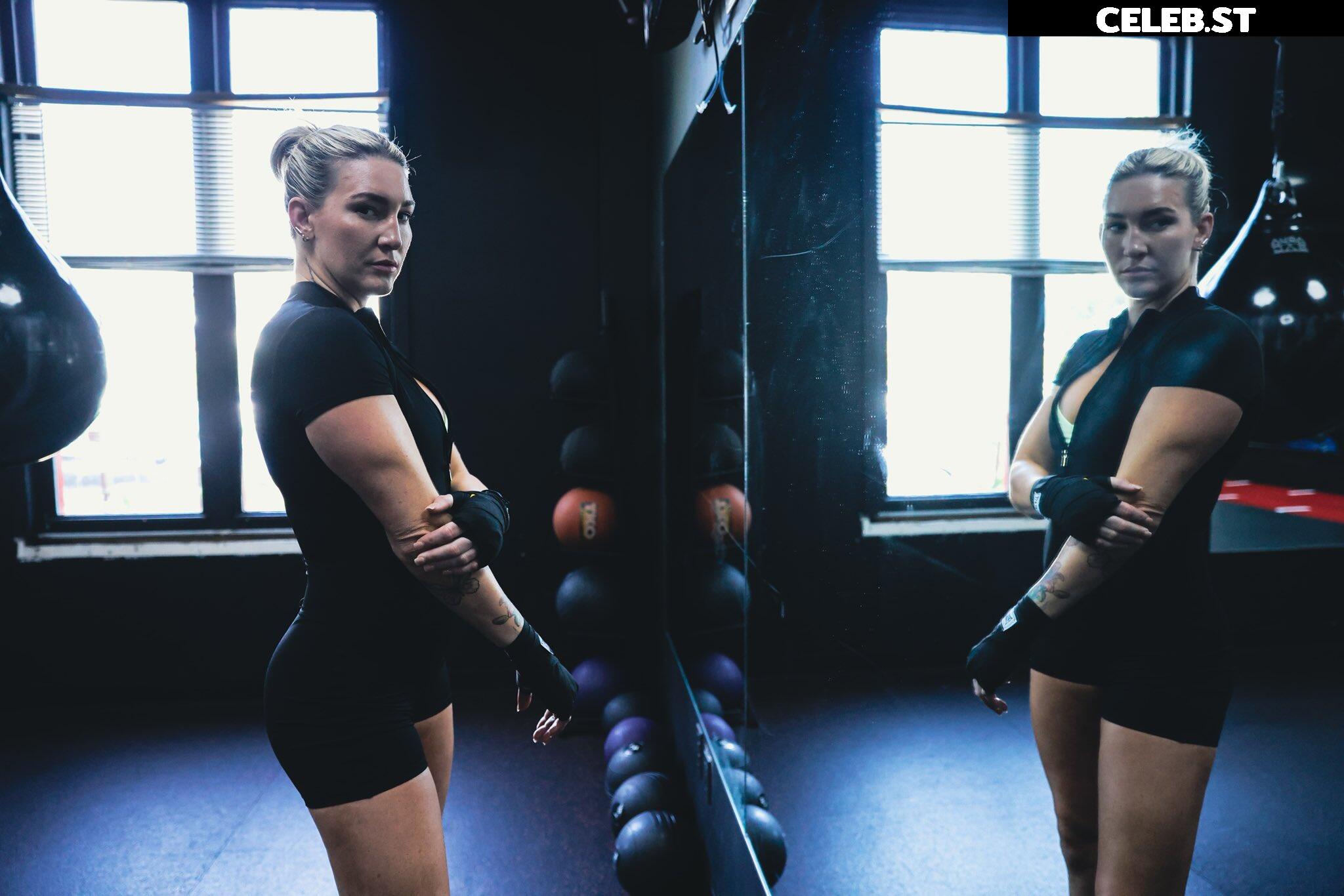 Mikaela Mayer Image 12093062