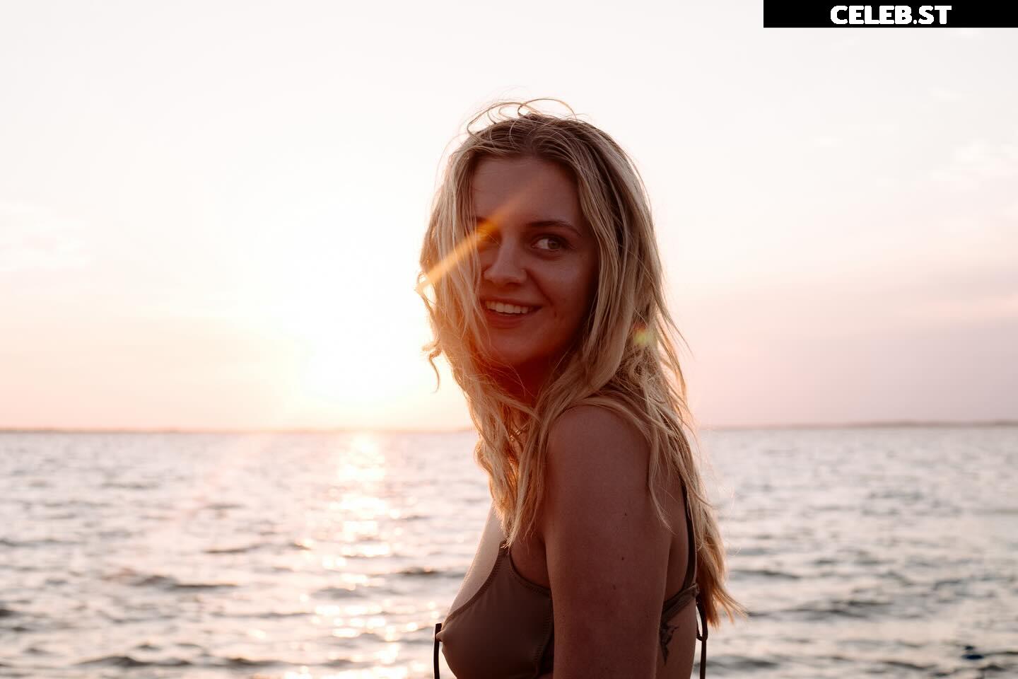 Kelsea Ballerini Image 12092900