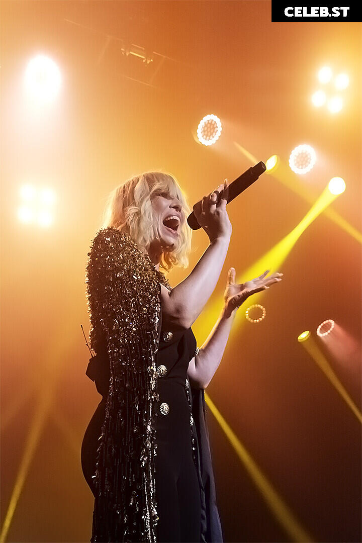 Natasha Bedingfield Image 12092810