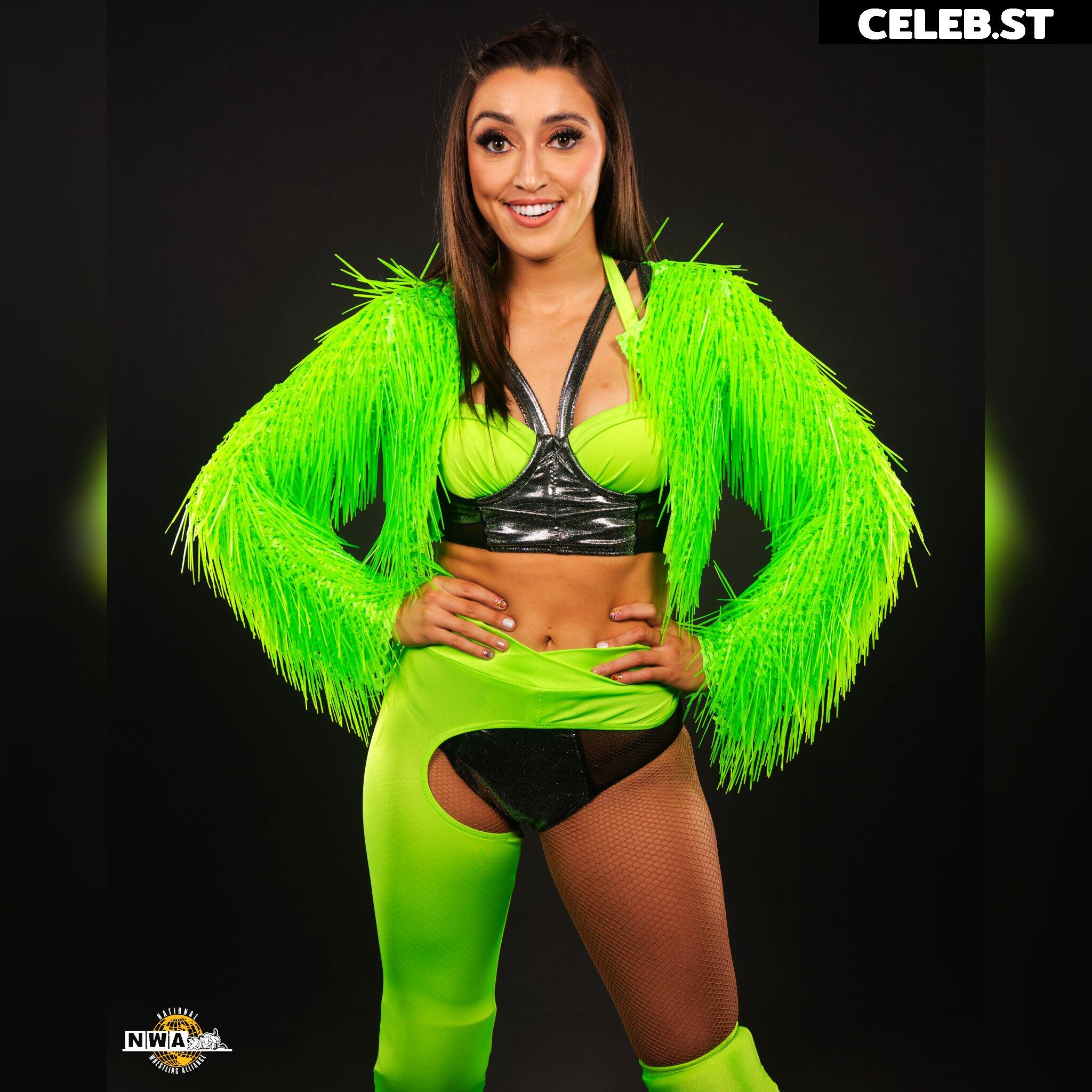 Wren Sinclair / Madi Wrenkowski Image 12092703