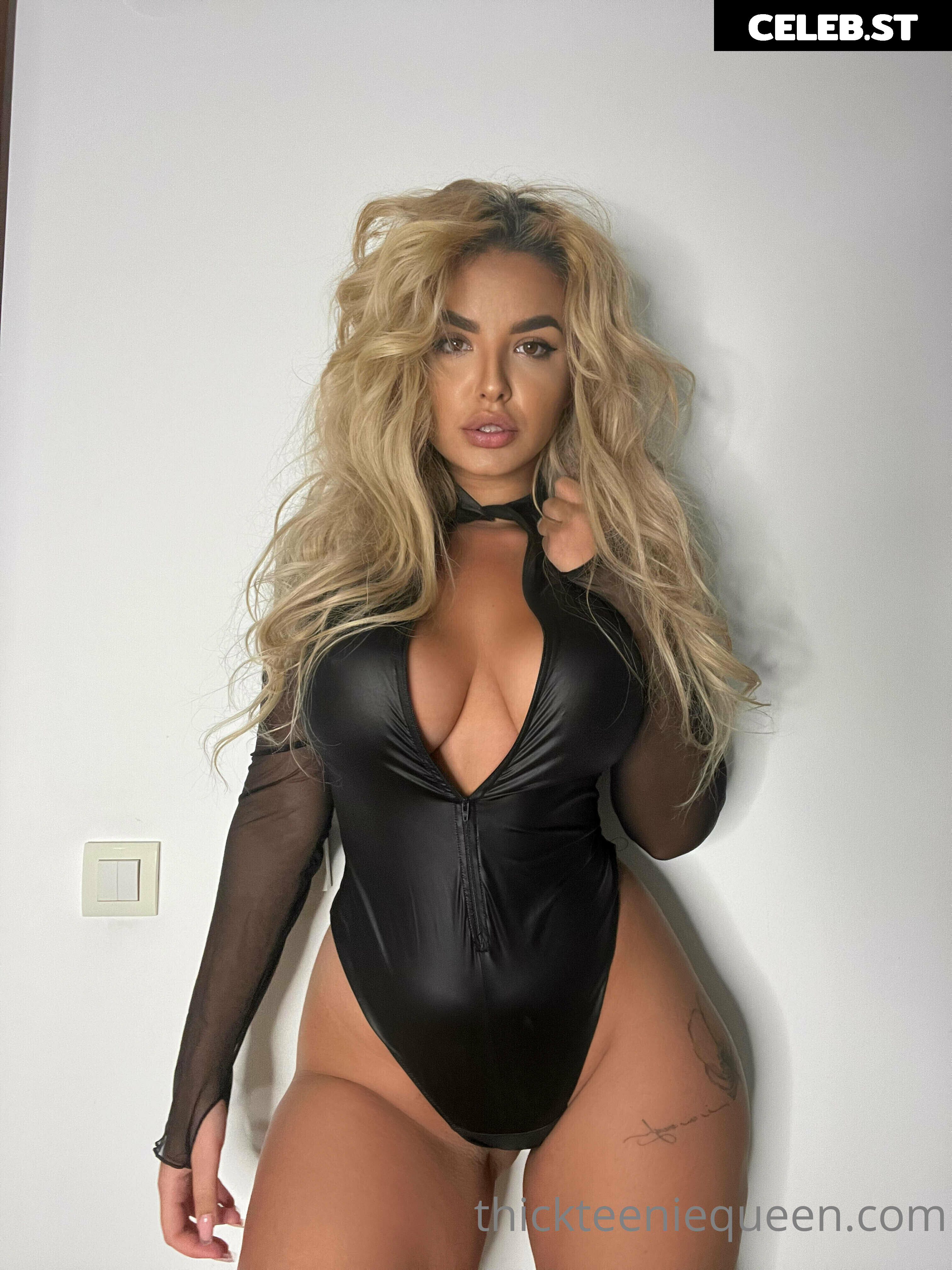 kathrineonline / kathrine / thickteeniequeen Image 12086829