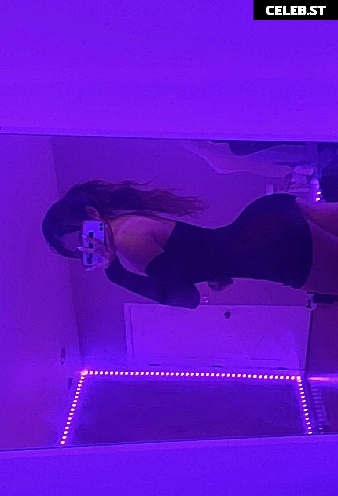 nekogir1 / goodgirl1 / Gracesongx Image 12086276