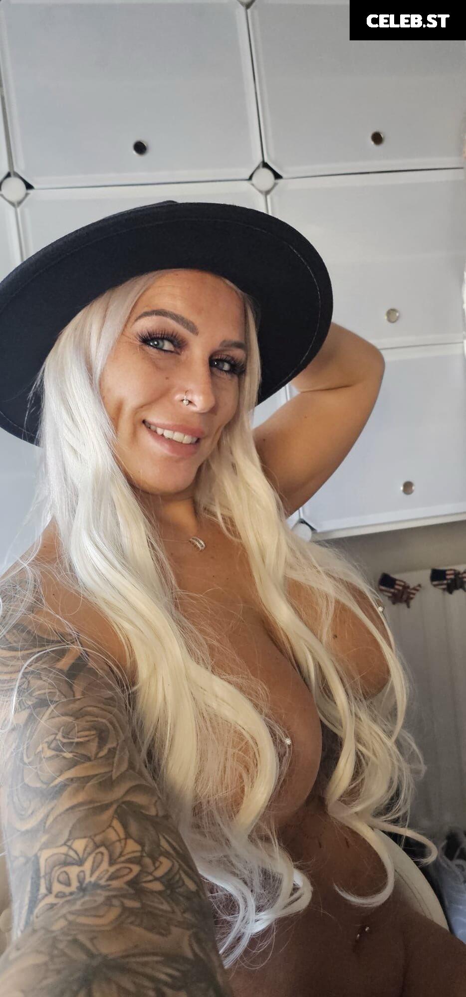 Emma FanFucks / brithotwife Image 12082882