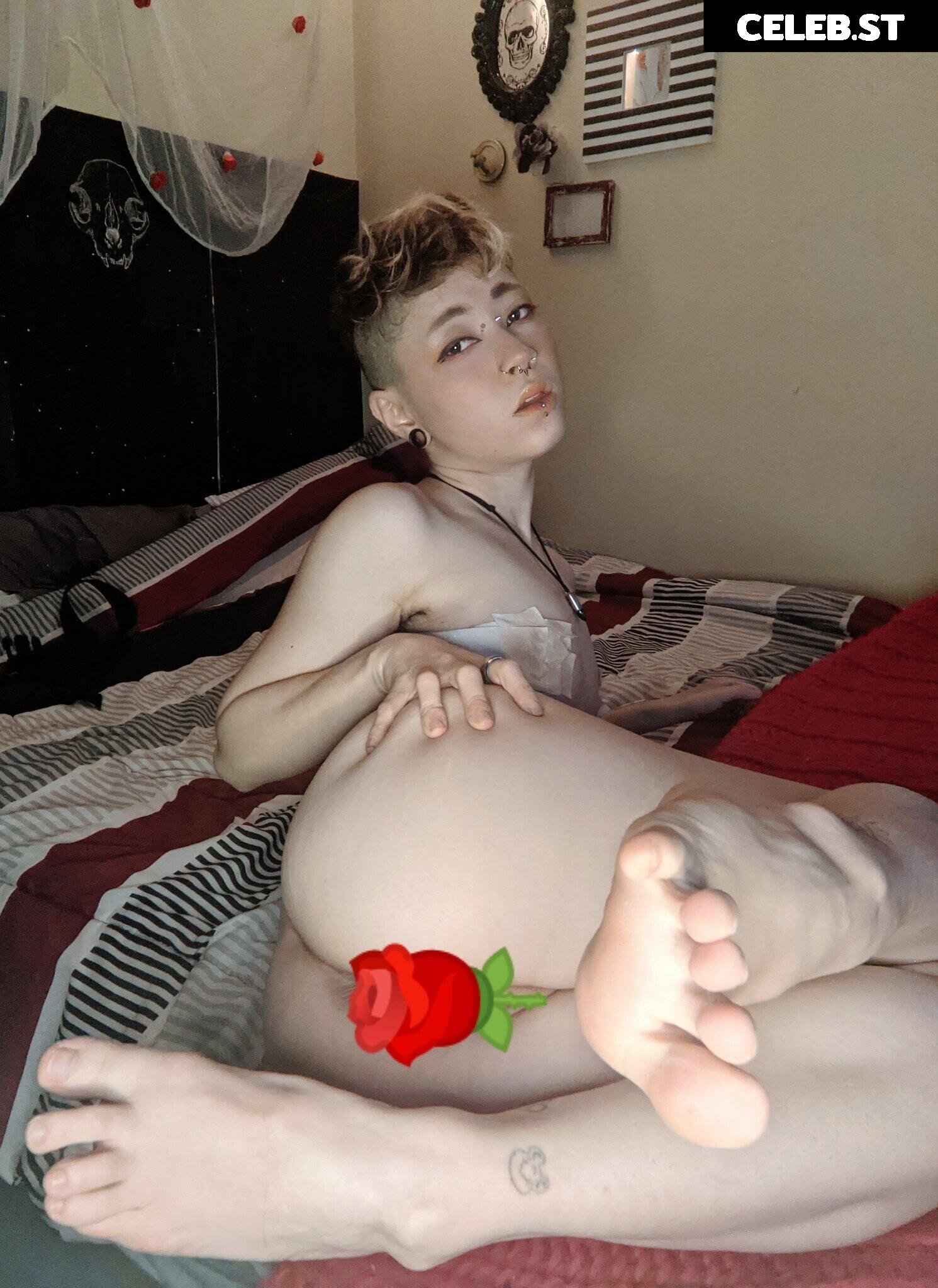 emberetsuko Image 12082711