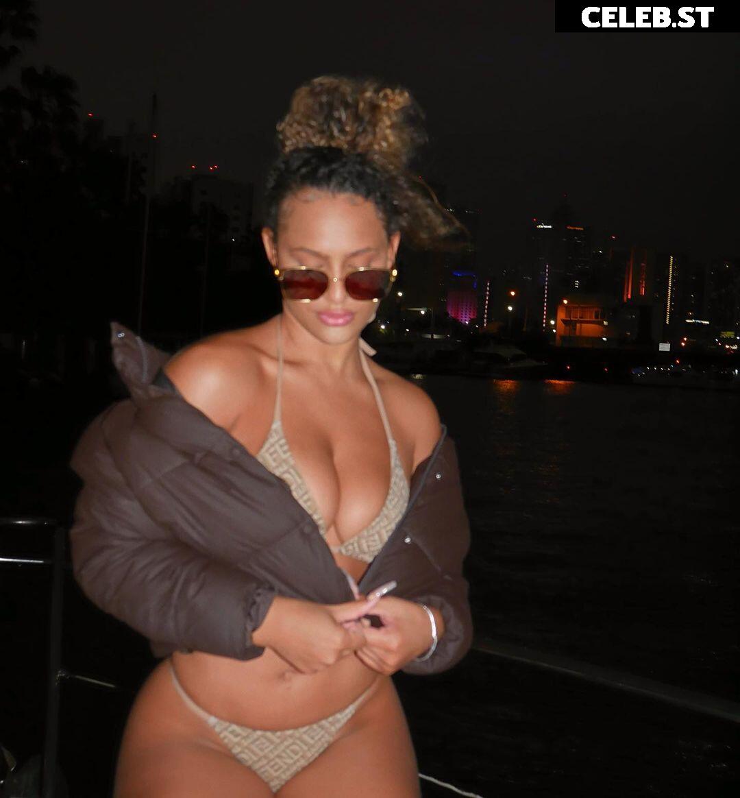 Erica Fontaine Image 12089364