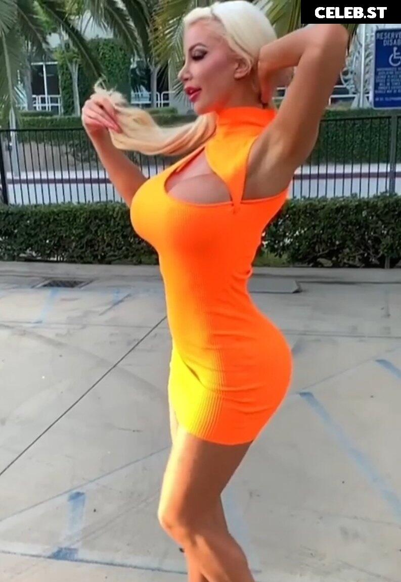 Nicolette Shea Image 1397574