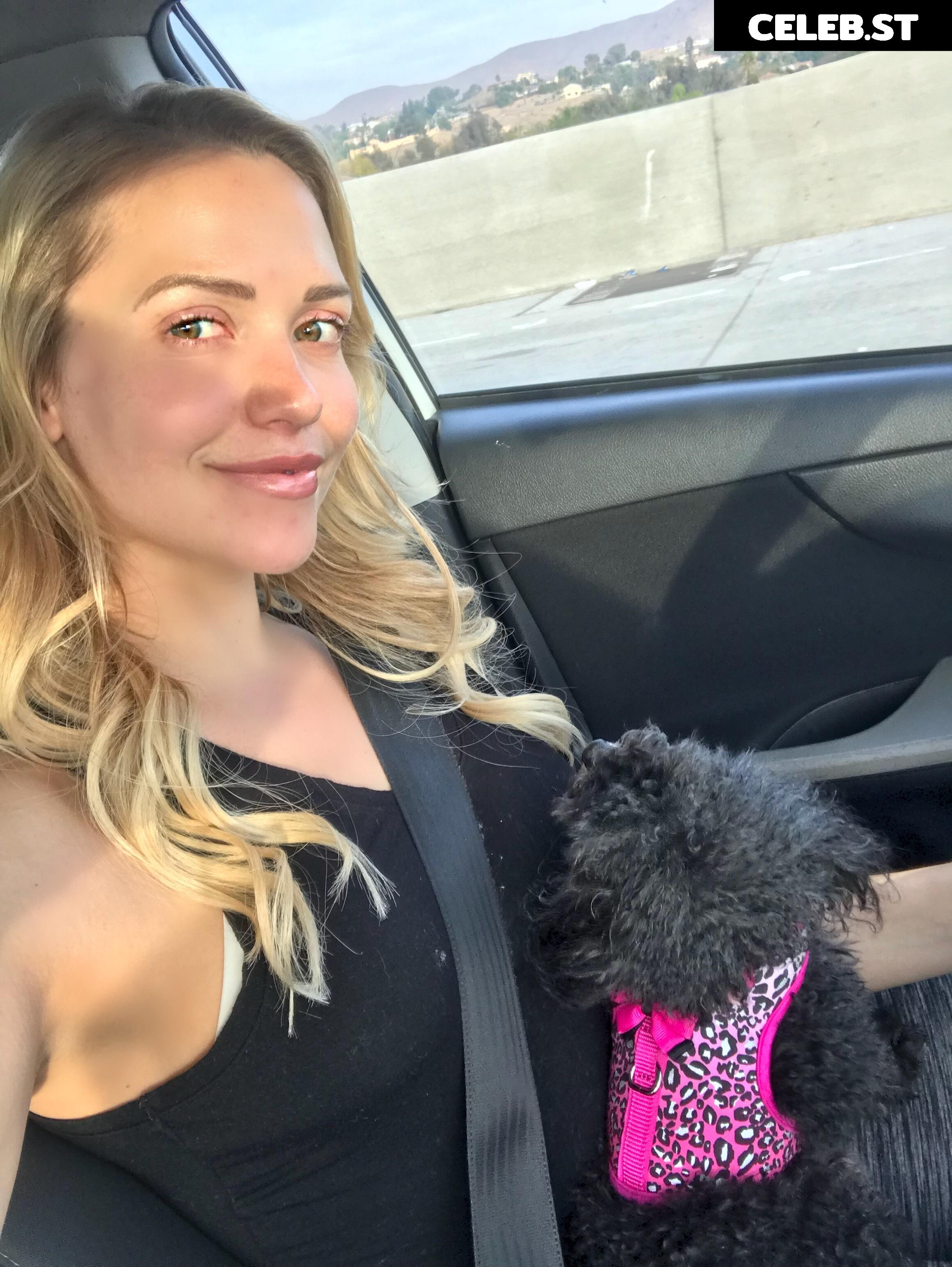 miamalkova Image 13975381