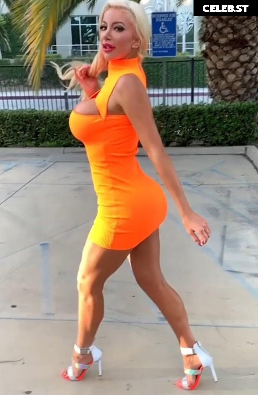 Nicolette Shea Image 1397008
