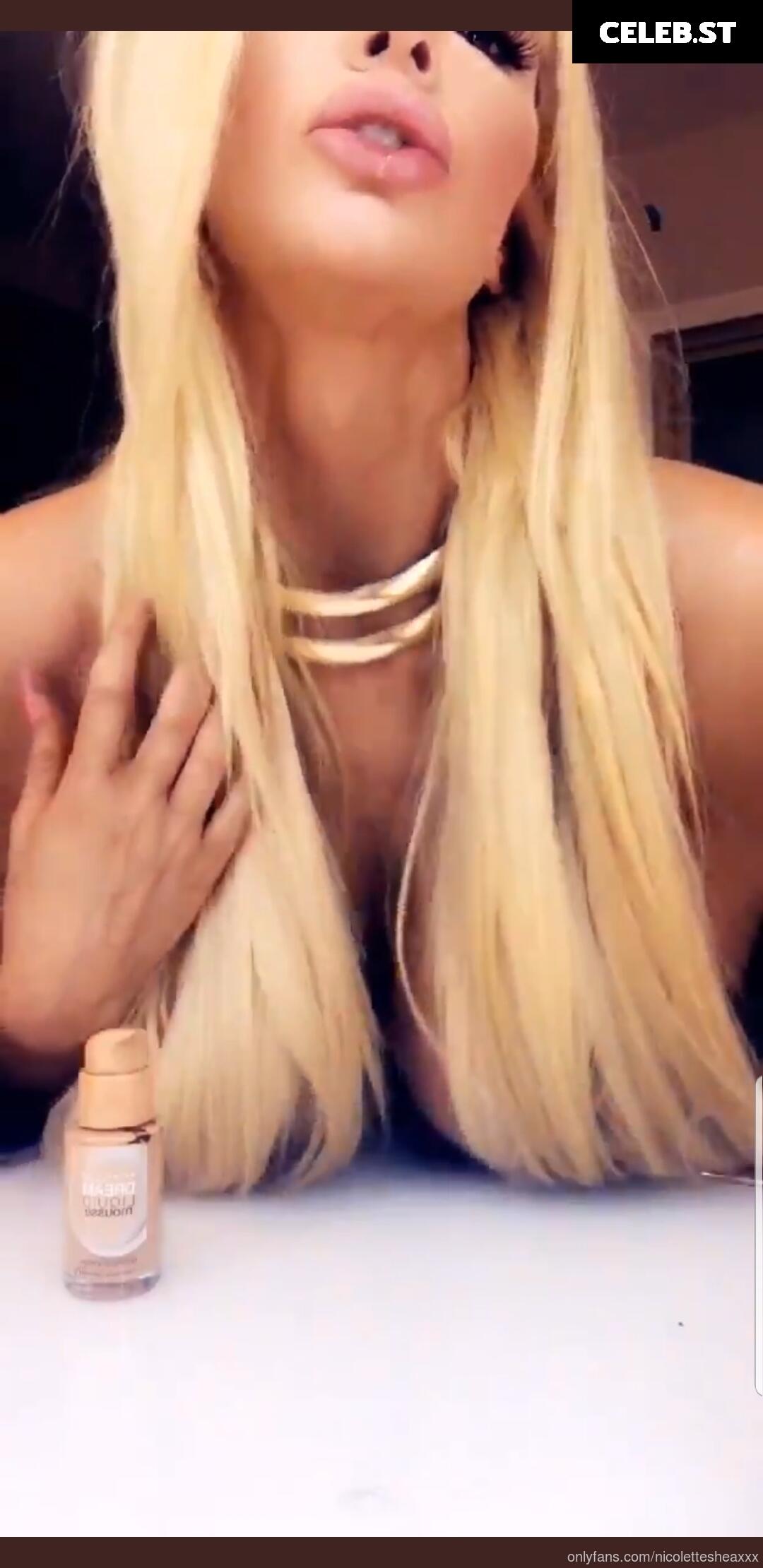 Nicolette Shea Image 1392109