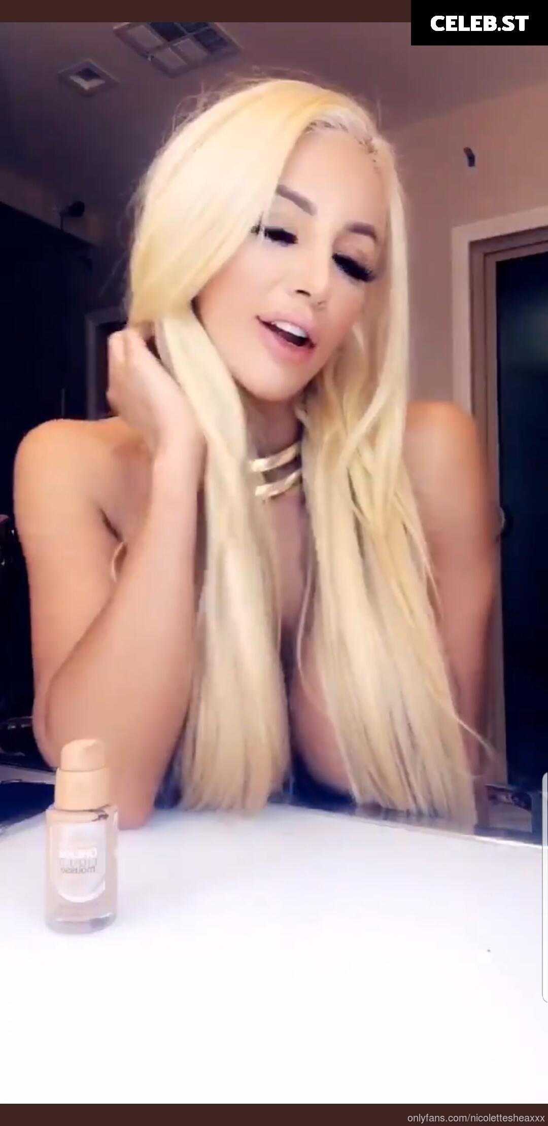 Nicolette Shea Image 1392061