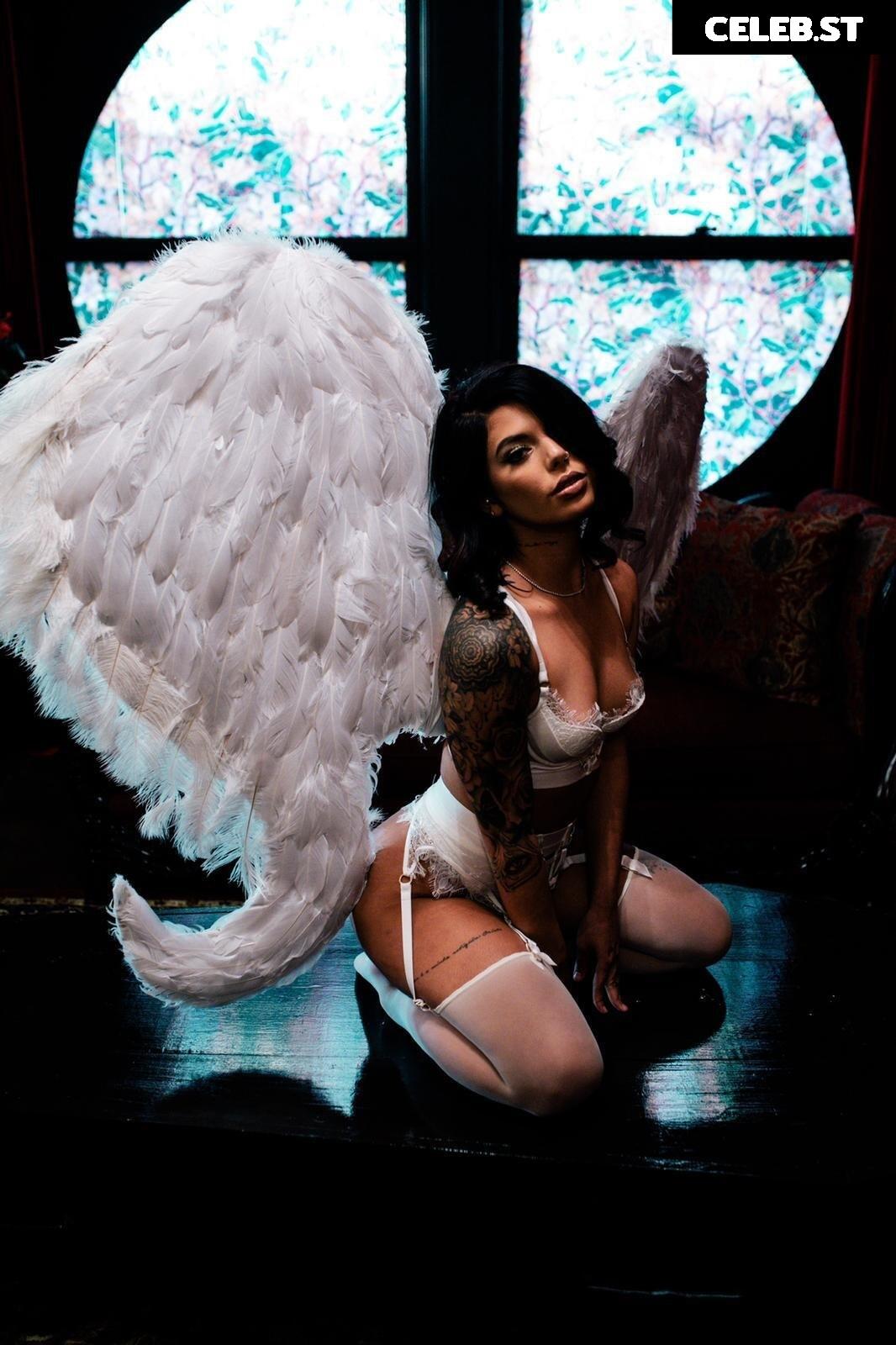 Gina Valentina Image 1393882
