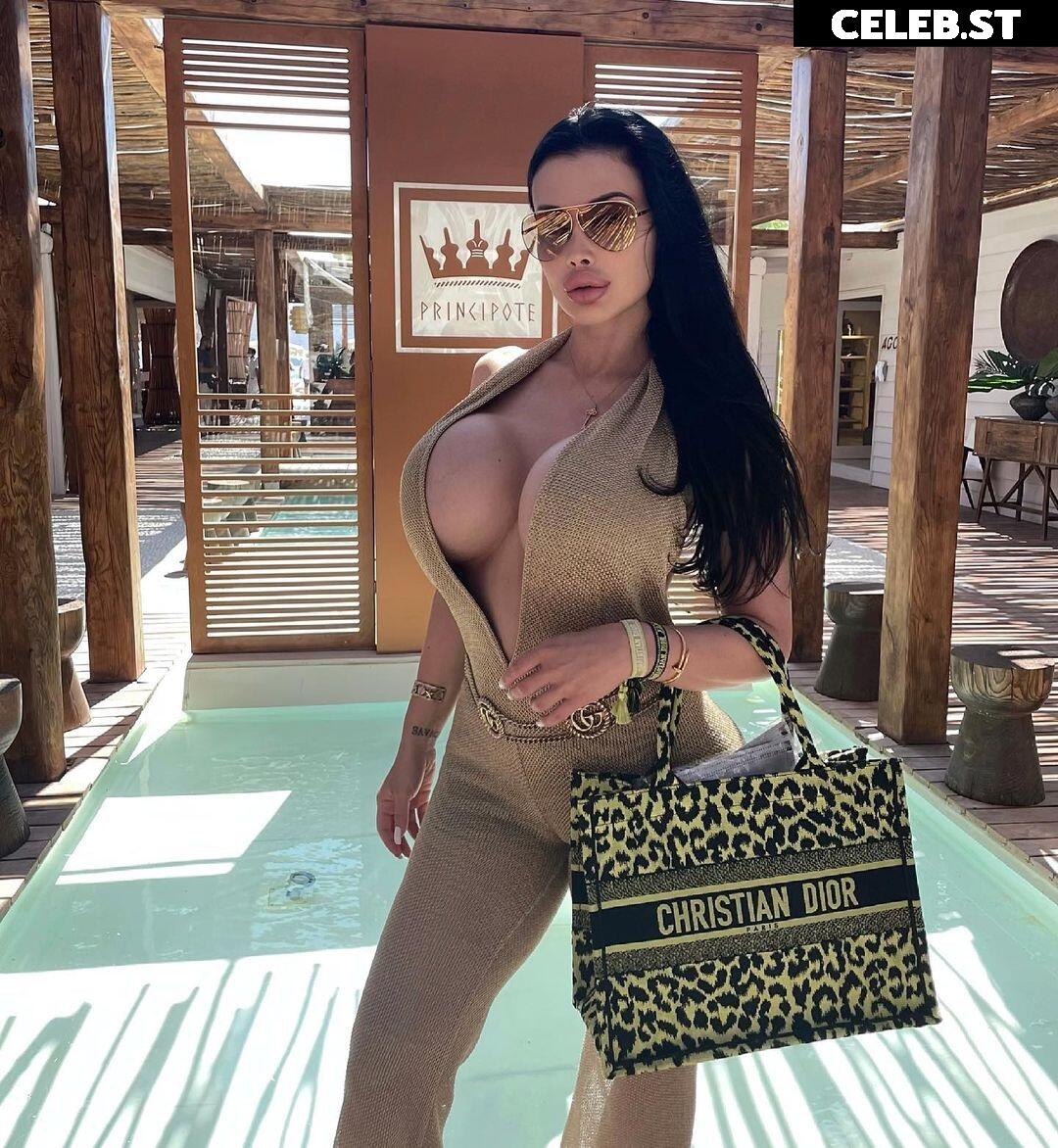 Aletta Ocean Image 1371663