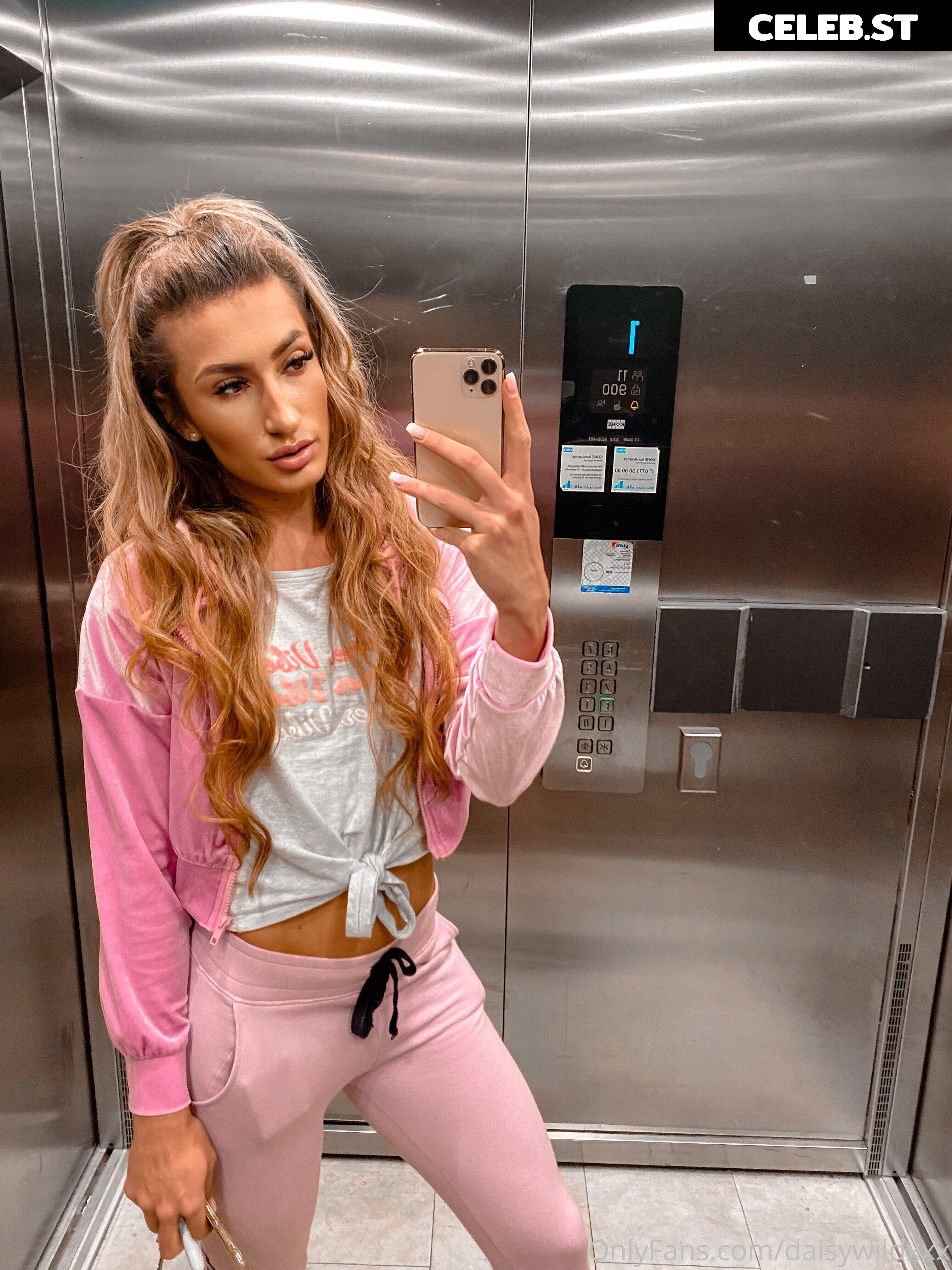 daisy_elfina Image 13703105