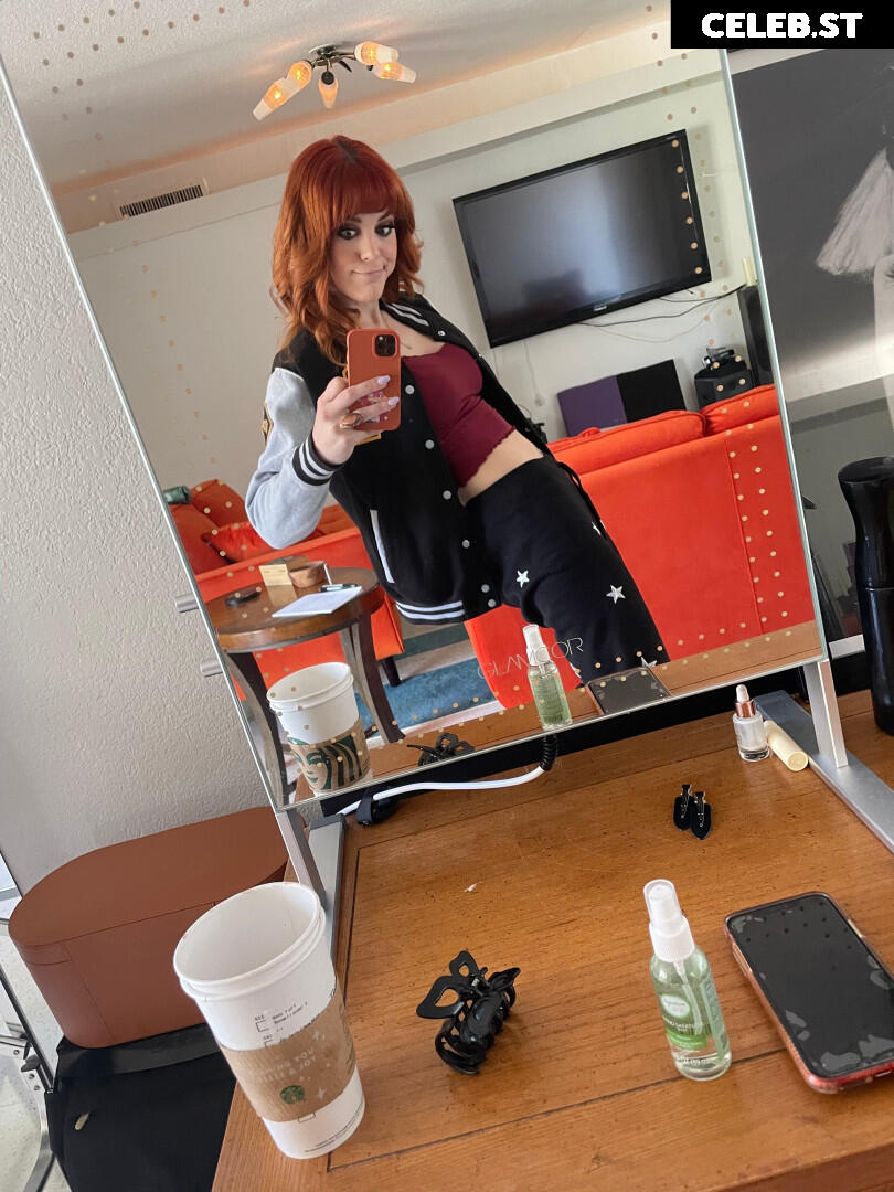 Molly Stewart Image 1335582