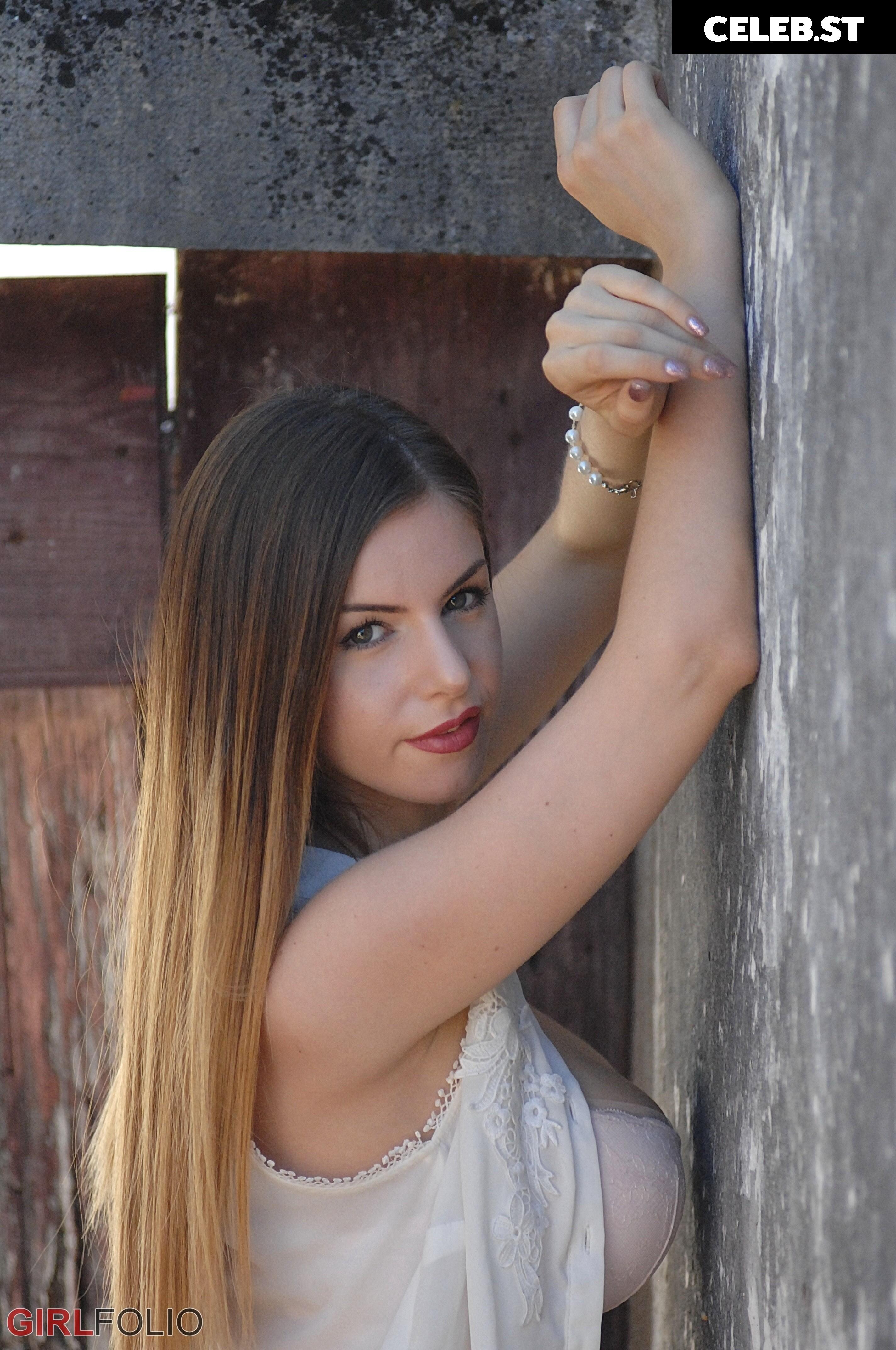 Stella Cox Image 1325414