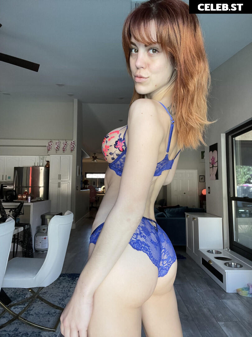 Molly Stewart Image 1324549