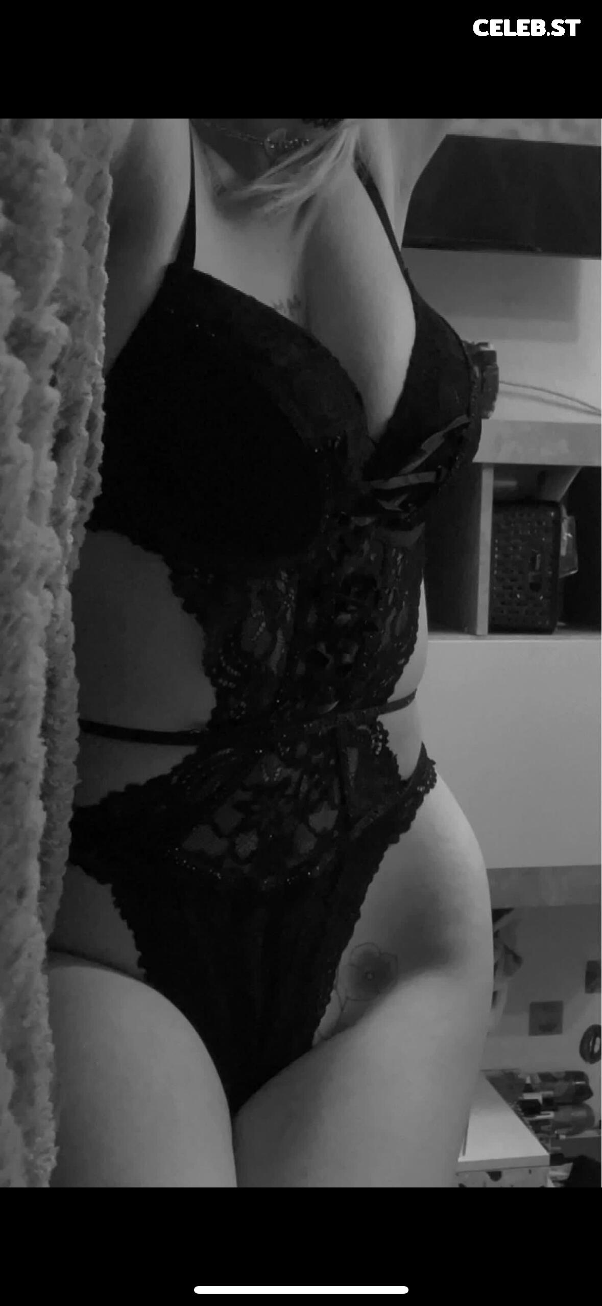 itsxkimie_ Image 132872