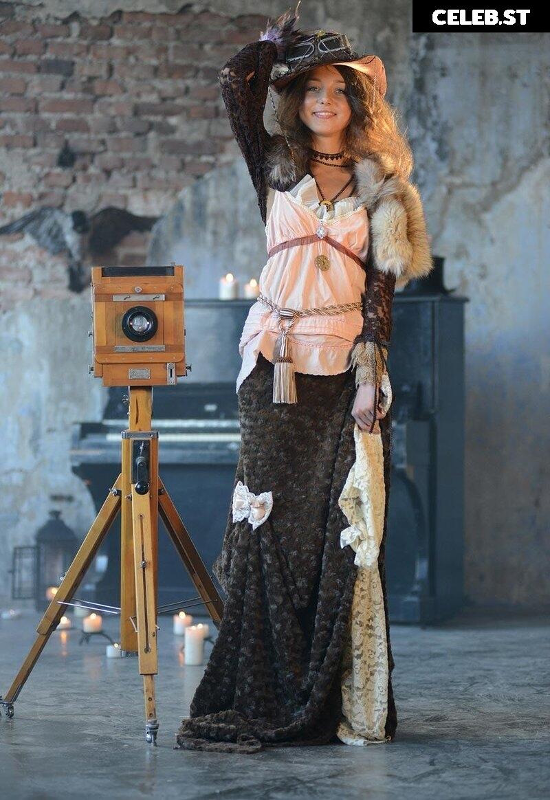 Foxy Di Image 1305929