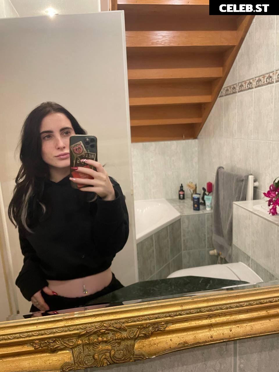 Lia Louise Image 1302931
